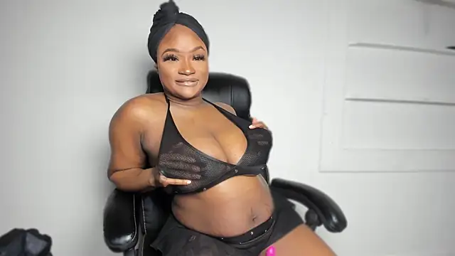 Snapshot of supanovaaa chatting on January 2026 04:18:01 AM supanovaaa online show from January 2026 04:18:01 AM