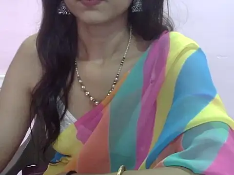 Laila Cute online show from April 2026 05:30:01 AM
