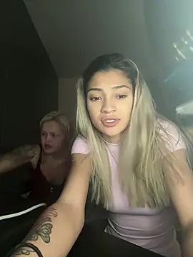 Honeyyyxo online show from January 2026 08:03:02 PM