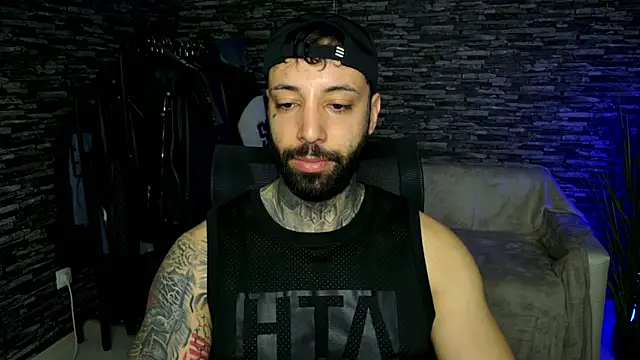 MasculineGuy99 online show from April 2026 08:54:02 PM