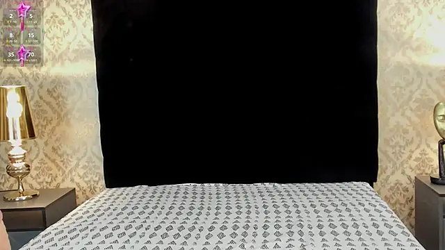 MolyBoston online show from October 2025 12:52:02 PM