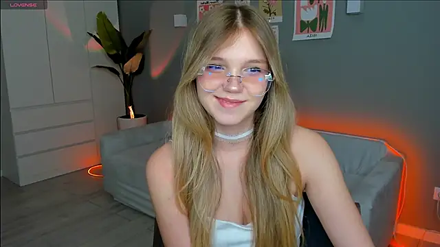 linakorvin online show from December 2025 01:27:01 PM