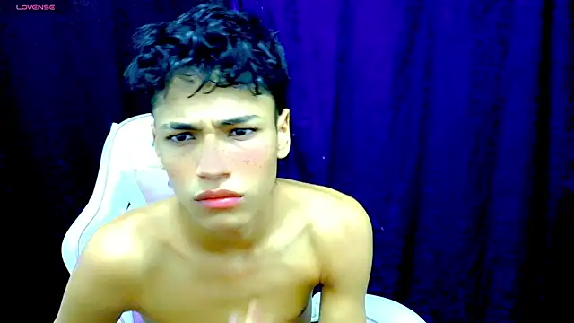 Im david02 online show from November 2025 01:11:01 PM