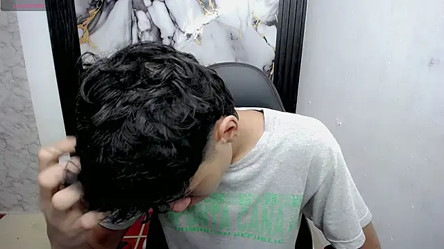 Im david02 online show from December 2025 01:09:02 PM