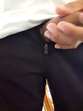 flakito1530 online show from October 2025 07:47:01 PM