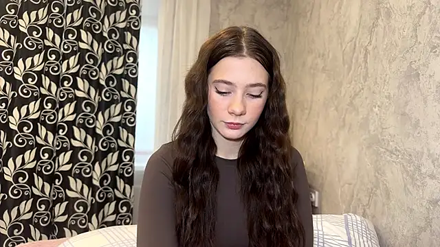 Snapshot of KarrySerrs chatting on October 2025 12:26:01 PM KarrySerrs online show from October 2025 12:26:01 PM