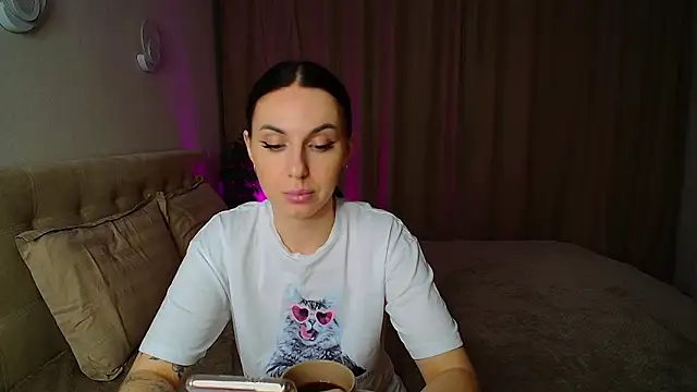 Poison inyour Mind   online show from November 2025 06:40:02 PM