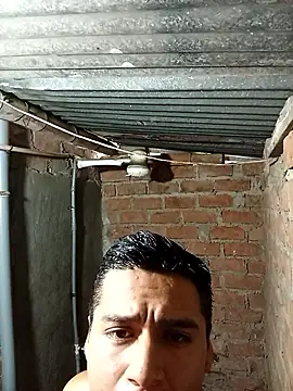 Snapshot of Alex321Flores chatting on February 2026 09:57:01 PM Alex321Flores online show from February 2026 09:57:01 PM