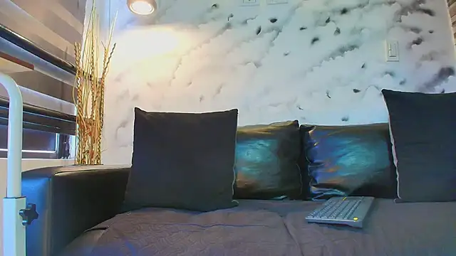 Max Miller S online show from November 2025 07:26:02 PM