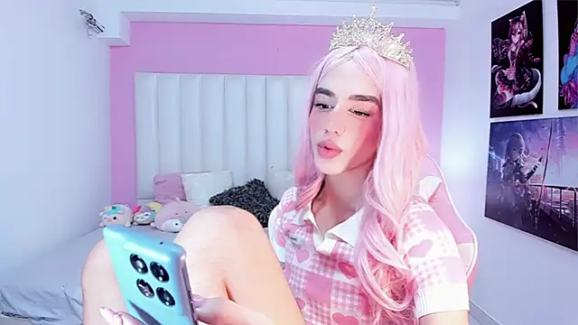 Rreginax online show from November 2025 09:59:02 PM