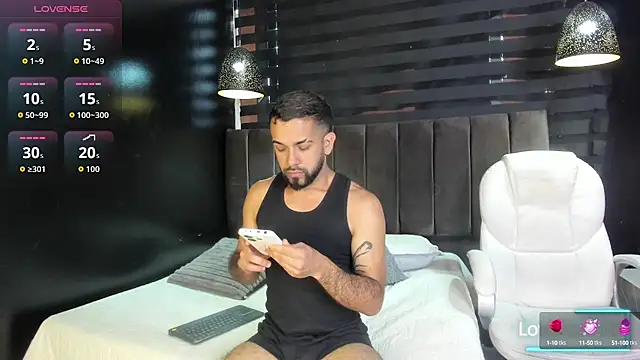 Lobo sex21 online show from October 2025 07:22:02 PM