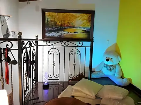 Zulyhenao online show from November 2025 02:33:01 AM