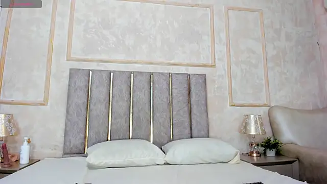 Nahomycarterr online show from November 2025 07:40:03 PM