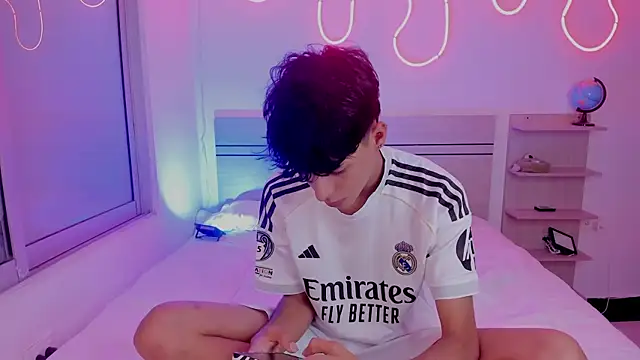 luccas ferreira online show from November 2025 07:50:02 PM