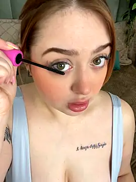 KellyMoors online show from October 2025 01:25:01 AM