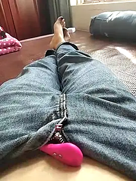 Lili 2love online show from October 2025 12:55:02 AM