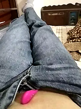 Lili 2love online show from October 2025 12:45:01 AM