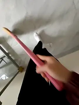 Lili 2love online show from December 2025 01:44:02 AM