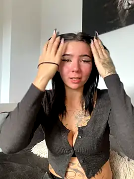 YoungZoexx online show from October 2025 10:16:02 AM