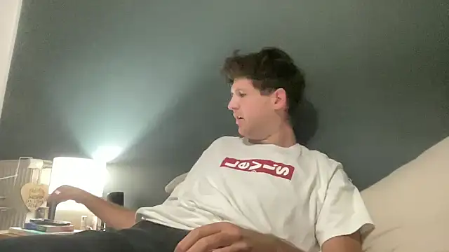 Snapshot of VersaGoo chatting on October 2025 05:42:01 PM VersaGoo online show from October 2025 05:42:01 PM