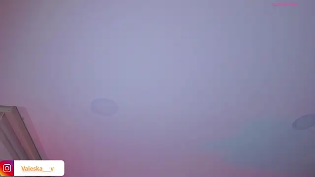 Snapshot of valeska__V chatting on May 2026 08:00:01 AM valeska V online show from May 2026 08:00:01 AM