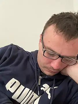 Snapshot of viktor1992-1-1 chatting on February 2026 02:35:01 PM viktor1992-1-1 online show from February 2026 02:35:01 PM