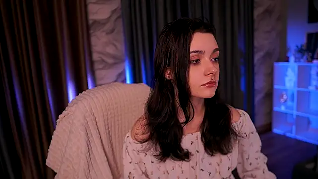 ElizabethMilller  online show from April 2026 10:14:02 PM