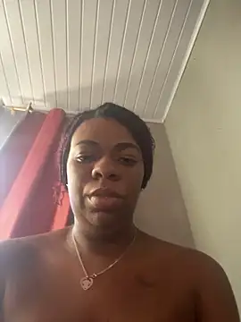 Priihmedeiros online show from March 2026 10:43:02 AM