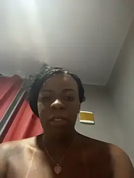 Priihmedeiros online show from April 2026 09:12:02 AM