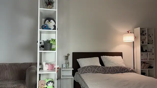 yourlittlesunrise  online show from March 2026 05:44:02 AM