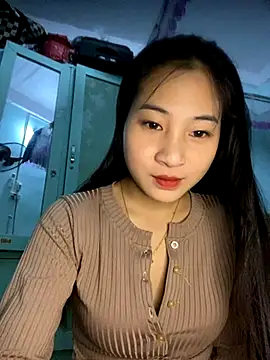 banlinh004 online show from December 2025 01:09:02 PM