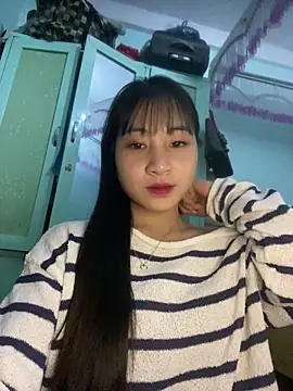 Snapshot of banlinh004 chatting on March 2026 03:51:01 PM banlinh004 online show from March 2026 03:51:01 PM