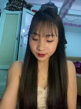 Snapshot of banlinh004 chatting on March 2026 03:18:01 PM banlinh004 online show from March 2026 03:18:01 PM