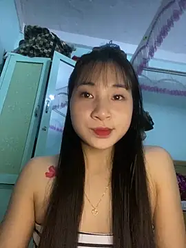 Snapshot of banlinh004 chatting on March 2026 03:28:01 PM banlinh004 online show from March 2026 03:28:01 PM
