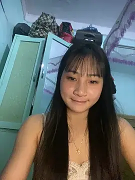 Snapshot of banlinh004 chatting on April 2026 03:09:01 PM banlinh004 online show from April 2026 03:09:01 PM