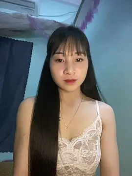 Snapshot of banlinh004 chatting on May 2026 02:33:02 PM banlinh004 online show from May 2026 02:33:02 PM