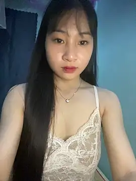 Snapshot of banlinh004 chatting on July 2026 03:17:02 AM banlinh004 online show from July 2026 03:17:02 AM