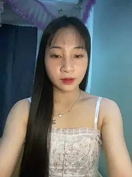 Snapshot of banlinh004 chatting on July 2026 03:51:01 PM banlinh004 online show from July 2026 03:51:01 PM