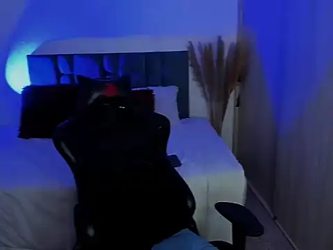 Snapshot of Dammianmiller chatting on October 2025 02:43:02 AM Dammianmiller online show from October 2025 02:43:02 AM