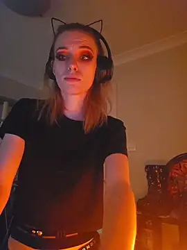 lonely Cosplay chick online show from November 2025 05:59:01 PM