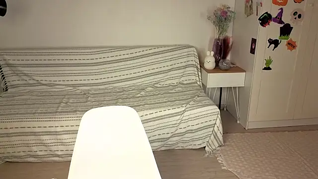 formoneyes online show from December 2025 04:06:01 AM