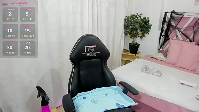 HISIS TAY online show from October 2025 11:44:02 AM