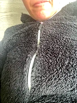 Daiana Andra online show from November 2025 11:20:01 AM