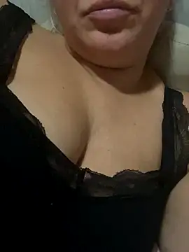 Daiana Andra online show from November 2025 07:50:02 PM