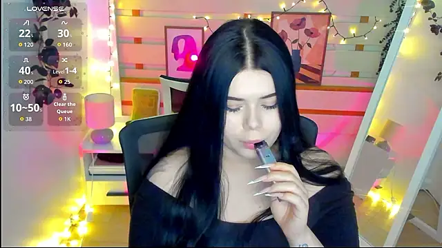 Mona Esty online show from February 2026 08:27:02 PM