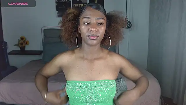 Snapshot of samara_roxx chatting on November 2025 03:12:02 AM samara roxx online show from November 2025 03:12:02 AM