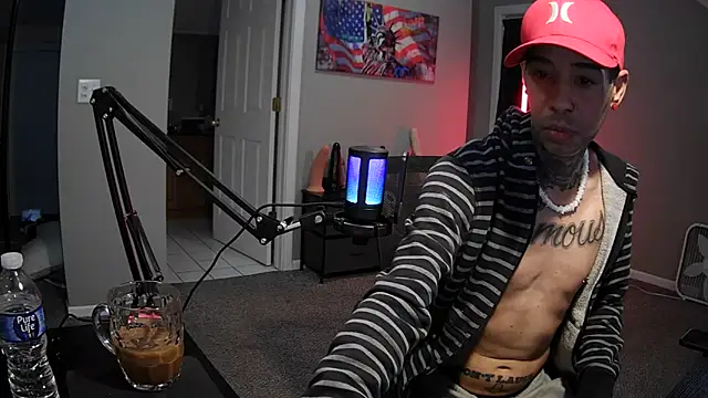 Michigan9000 online show from October 2025 11:03:01 PM