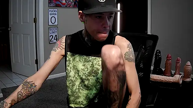 Michigan9000 online show from November 2025 01:07:02 AM