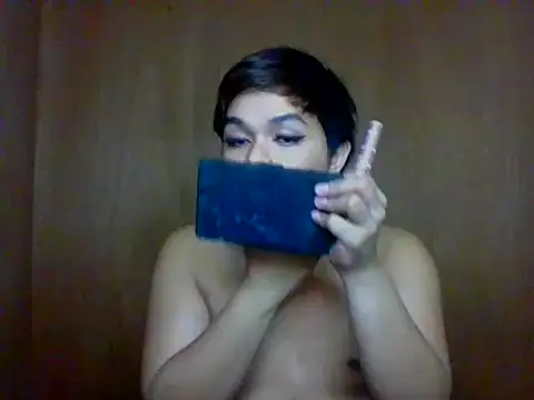 TarahFox online show from November 2025 06:08:01 PM