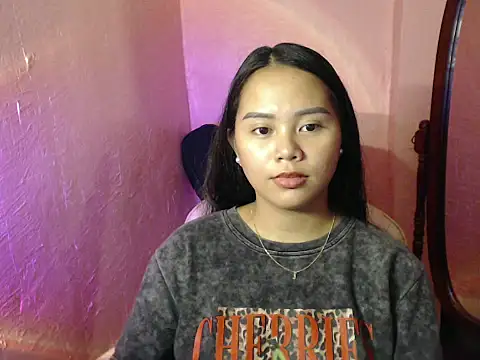 Snapshot of Funtasee_Andi chatting on February 2026 06:50:01 PM Funtasee Andi online show from February 2026 06:50:01 PM